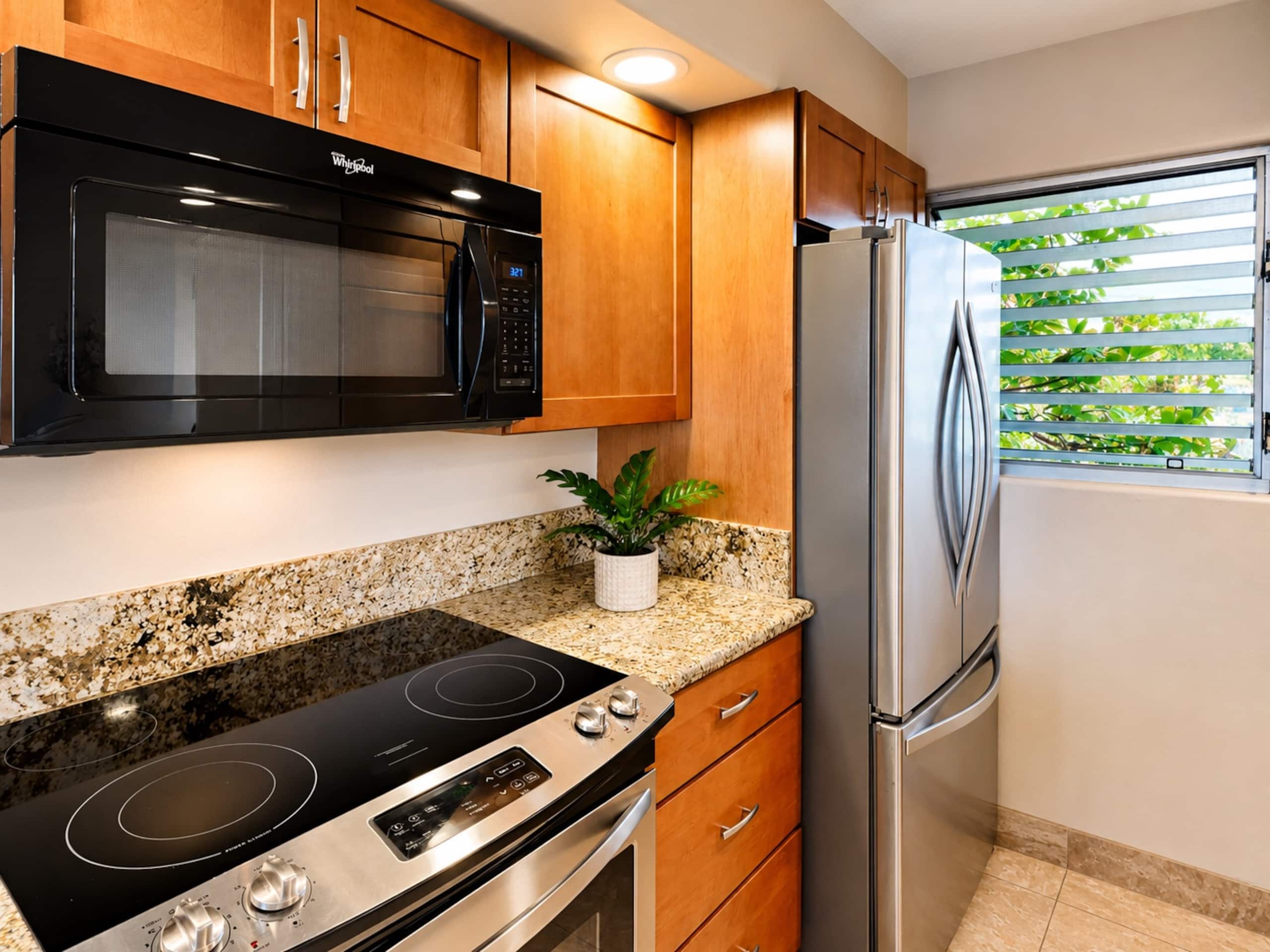Condo in Kihei · ★4.93 · 1 bedroom · 2 beds · 1 bath - Image 14