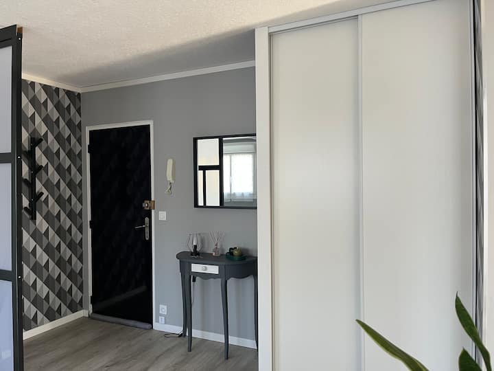 Chez Betty - Appartement Cosy - ibis budget Cherbourg - La Glacerie