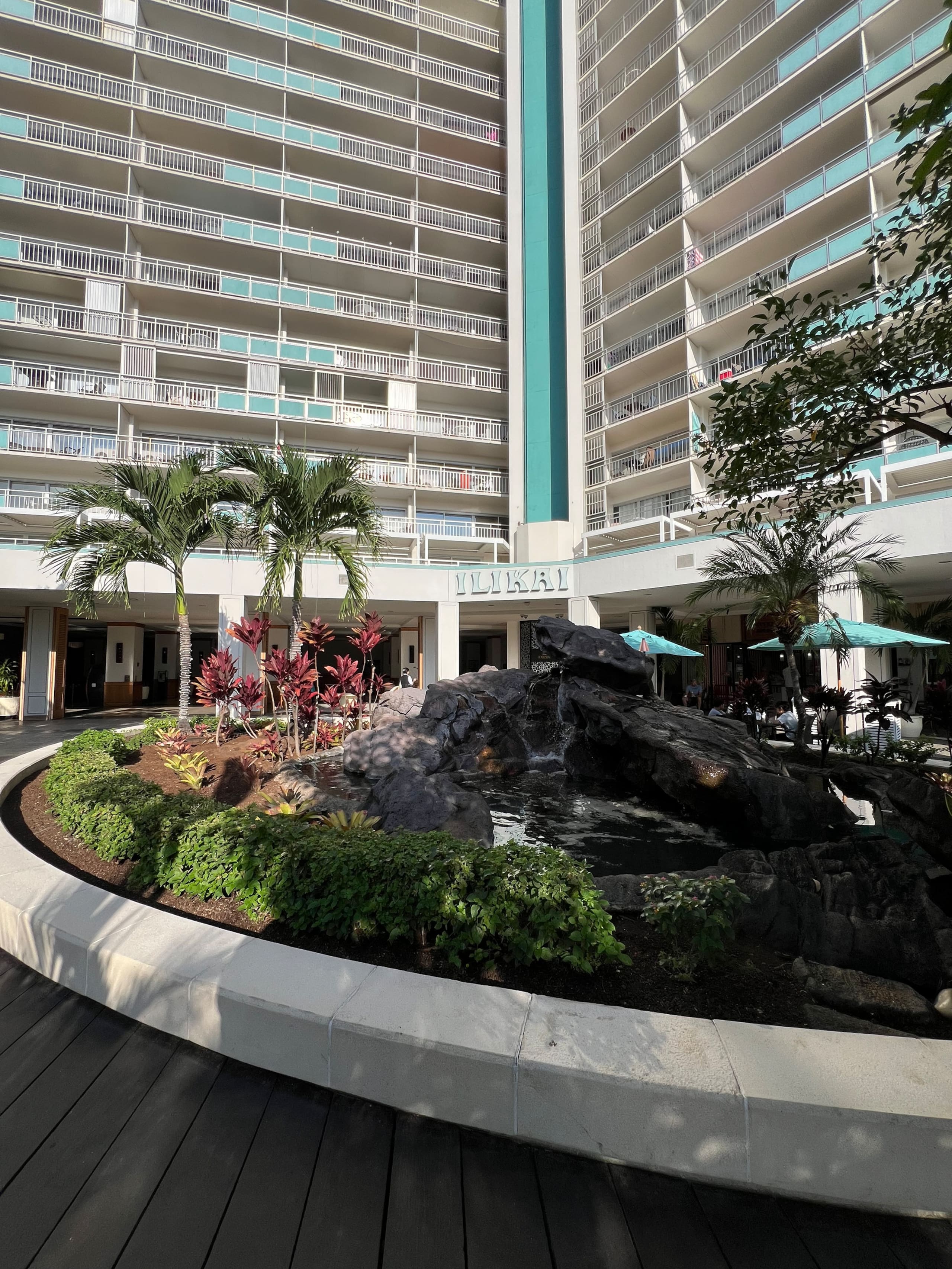 Ilikai Waikīkī Studio w/ 2 Pools and large lanai - Image 17