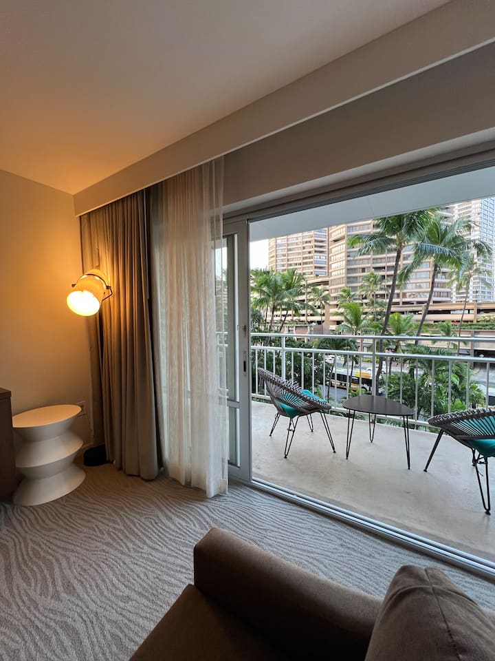 Ilikai Waikīkī Studio W/ 2 Pools And Large Lanai - Honolulu, HI