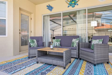 Top Airbnb: 5 bdrm/4 kings , lg pool/spa/waterfall, GM RM, 451 in Loughman