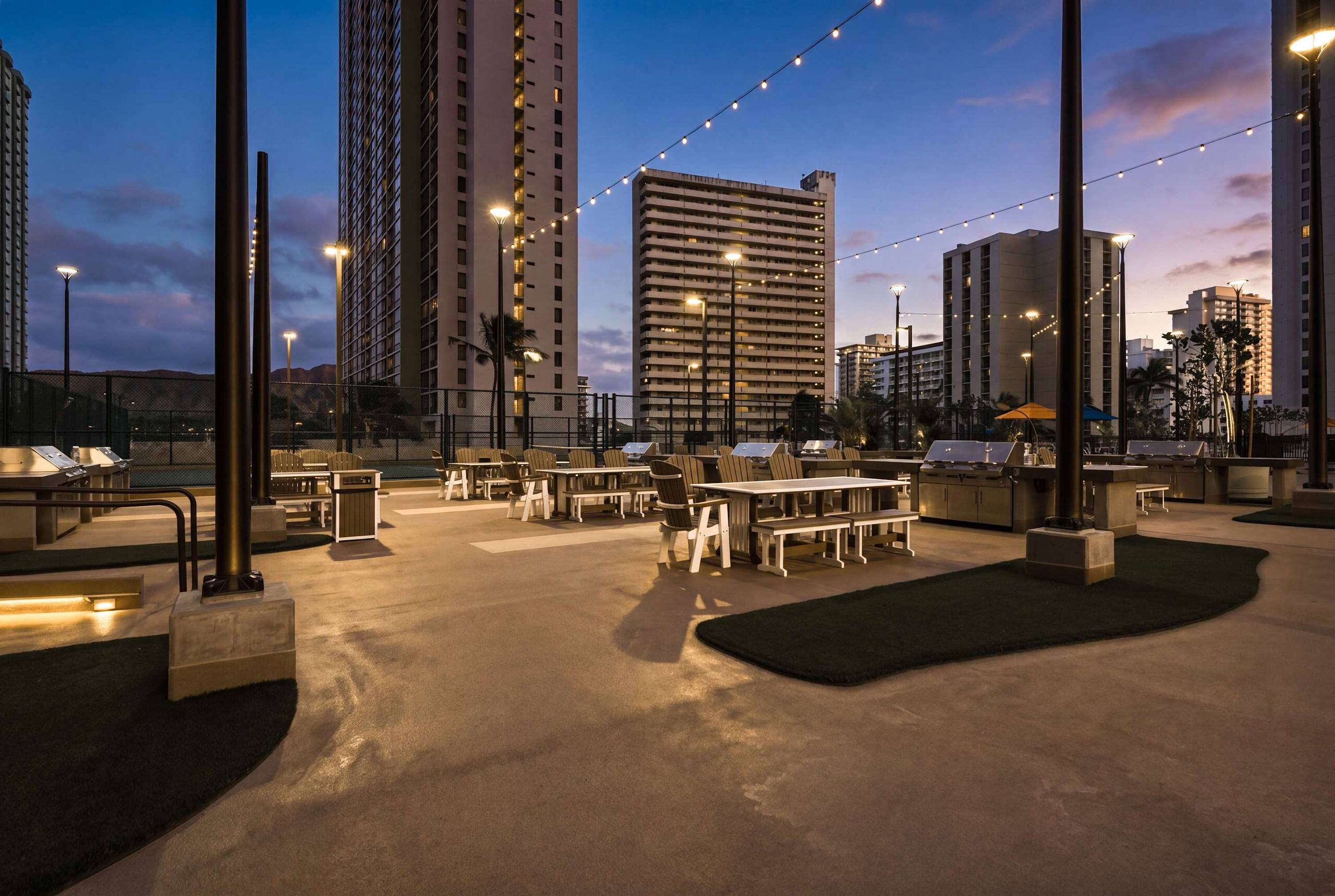 Condo in Honolulu · ★4.91 · 1 bedroom · 2 beds · 1 private bath - Image 34