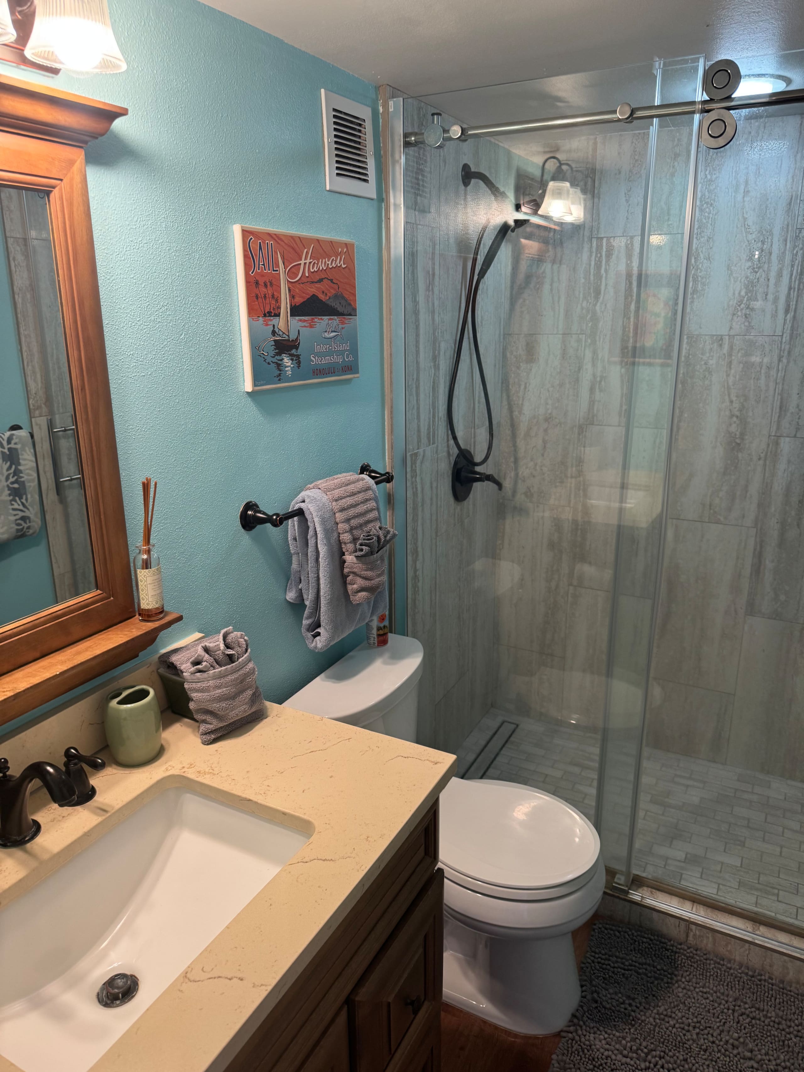 Condo in Kailua-Kona · ★4.88 · 2 bedrooms · 2 beds · 2 private baths - Image 8