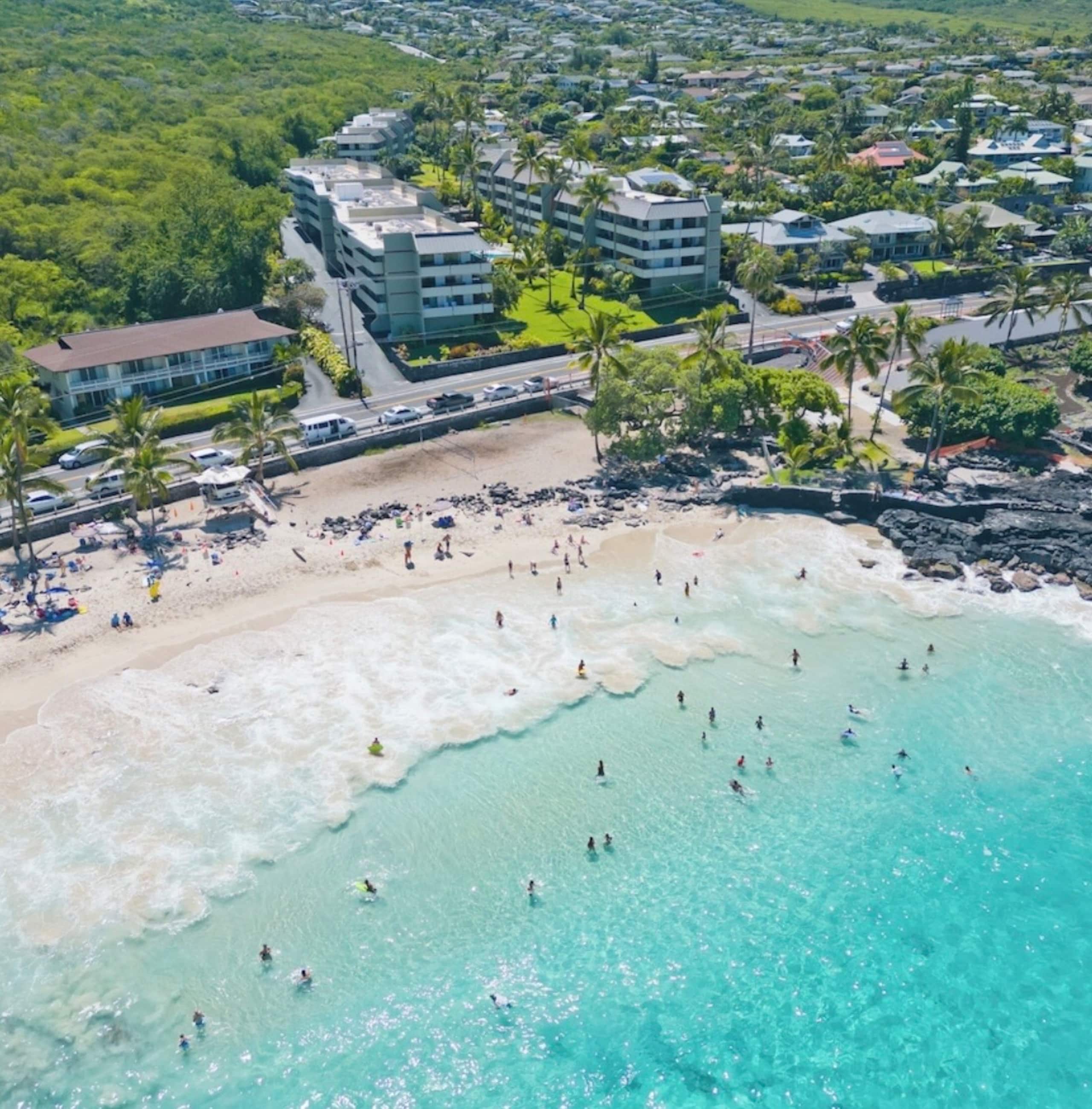 Condo in Kailua-Kona · ★4.88 · 2 bedrooms · 2 beds · 2 private baths - Image 13