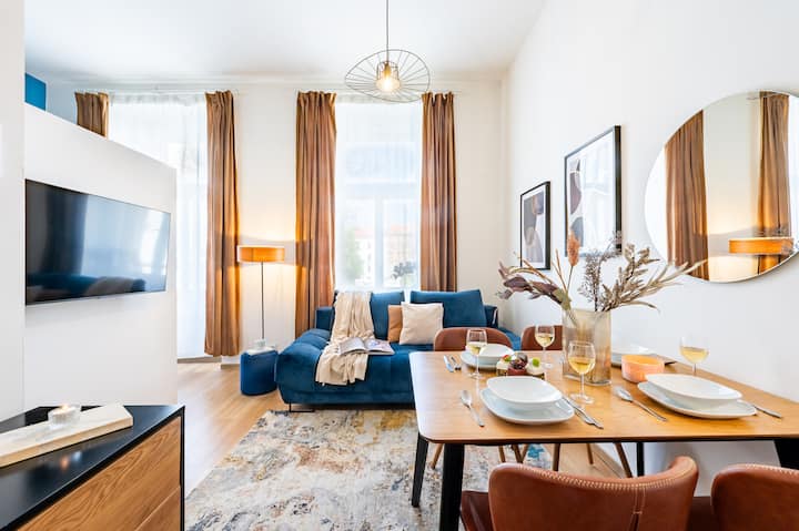 Boutique Apartment Near Vltava River - Netflix - Praga