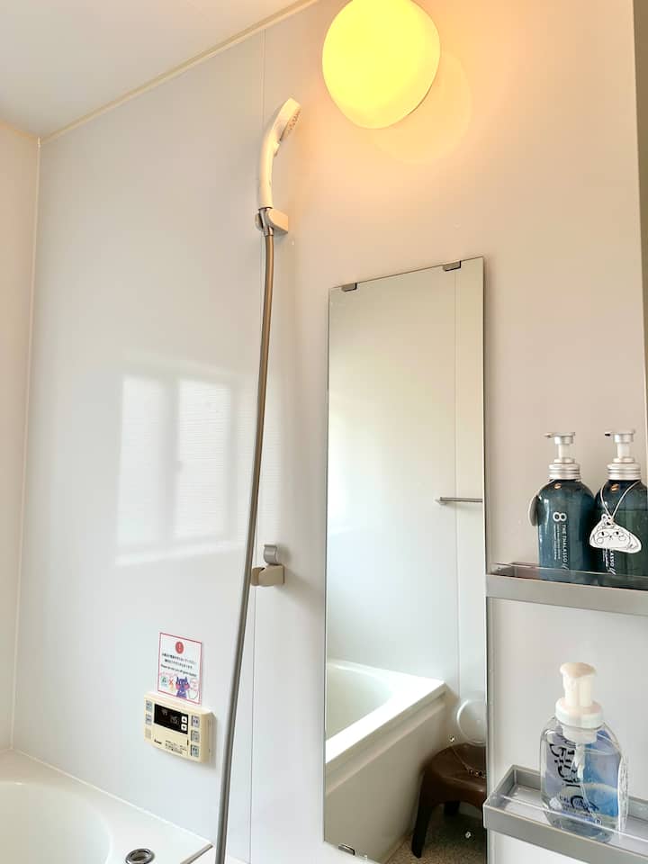 共用フルバスルーム1