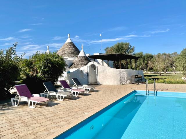 Trullo della Luna, villa with exclusive pool