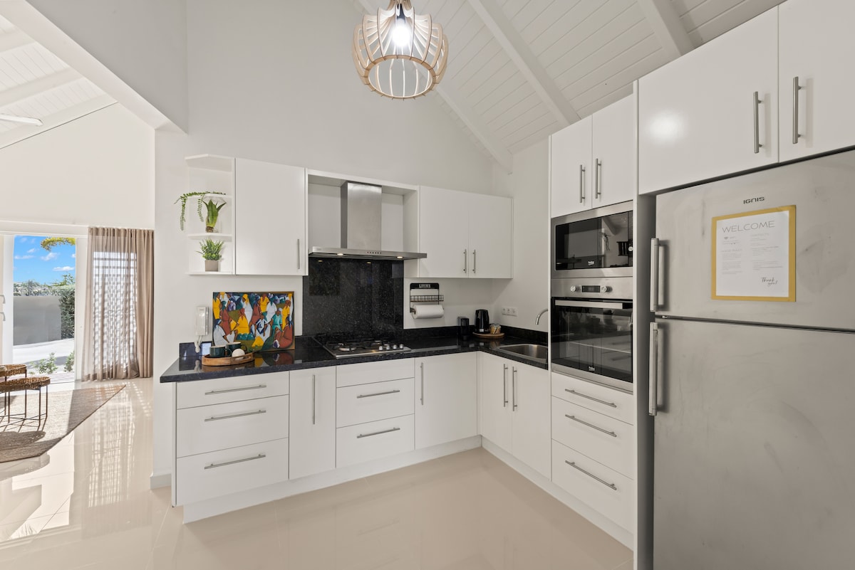 Casa Mazzai, Jan Thiel area. - Houses for Rent in Willemstad