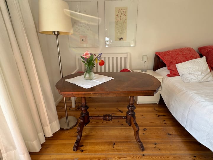 โต๊ะทานข้าวธนาคาร