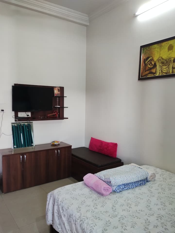 საძინებელი 2