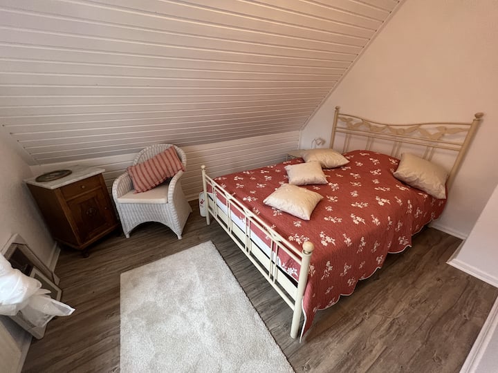 საძინებელი 1