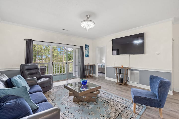 Family Of Fore! Quiet Myrtlewood Condo. - Myrtle Beach, SC