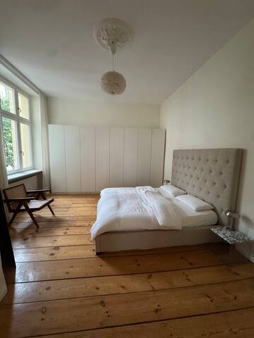 Schöne Altbauwohnung im P-Berg gallery image 4