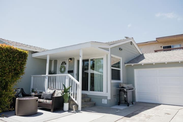 5 Mins To Beach! New 3bd Getaway / Central Ac! - Black's Beach, San Diego