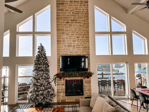 Crane’s Nest-Private Indoor Pool & Hot Tub