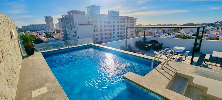 2br/2ba • Rooftop Pool + Elevator+walk To Beach - Mazatlán
