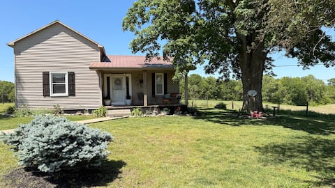 Country setting near Mammoth cave , Barren River