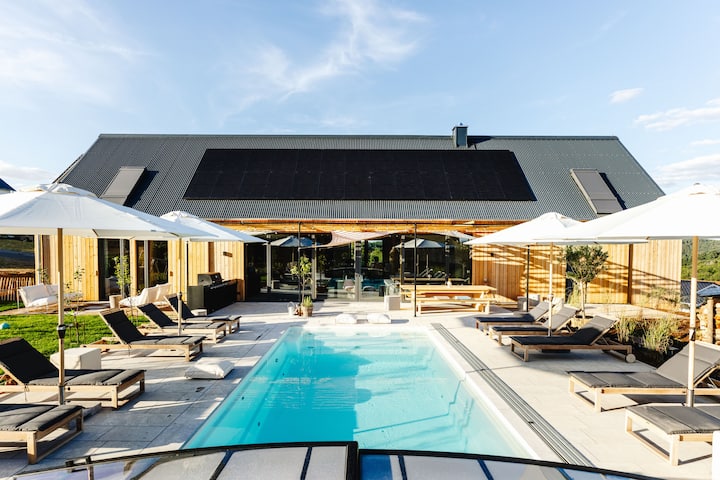 De Luxe-villa-vue Sur Piscine-sdb Privée Avec Baig - Klotten