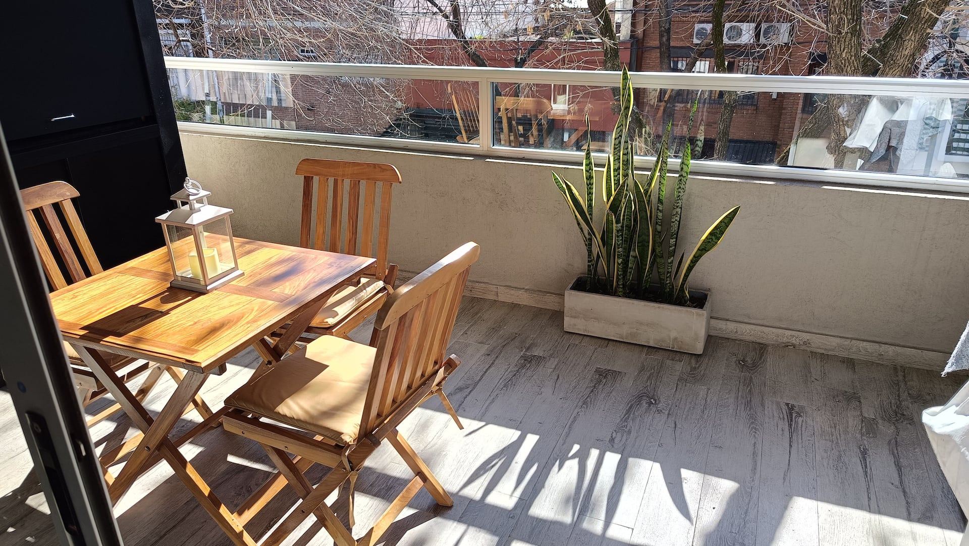 Two-bedroom apartment in Colegiales with balcony and grill