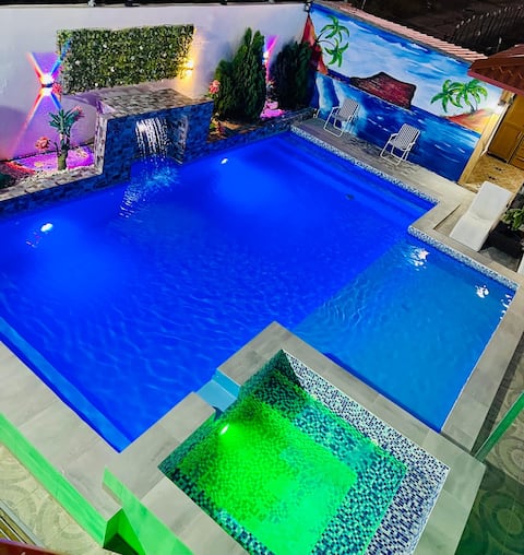 Elegant Modern Villa Jayden