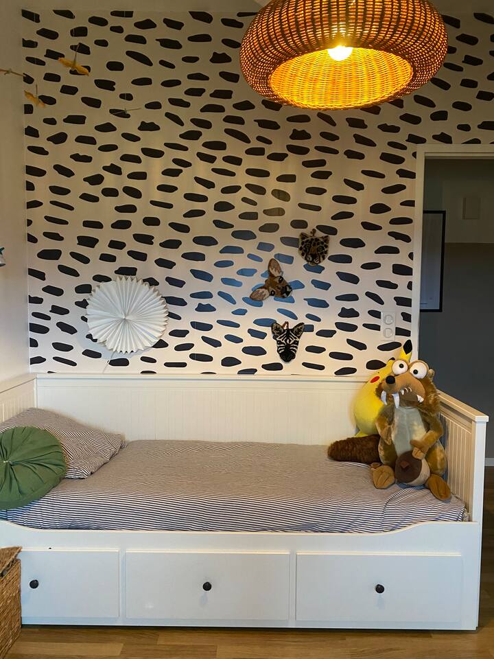 საძინებელი 1