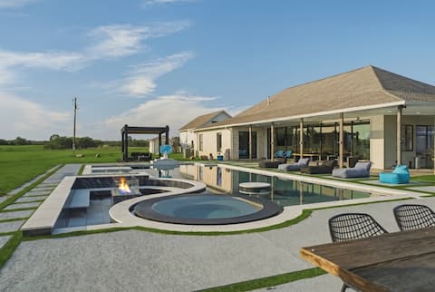 Group Getaway on 100 Acres: Pool, River & Fishing
