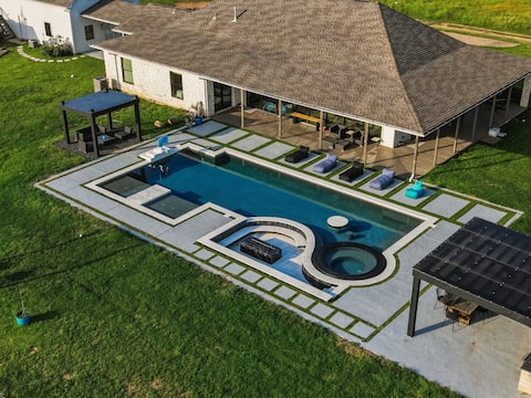 Group Getaway on 100 Acres: Pool, River & Fishing