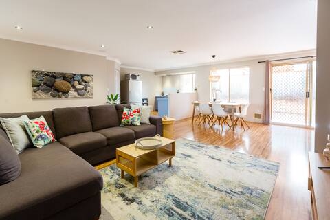Spacious Apartment-Homely Decor&Close to Fremantle