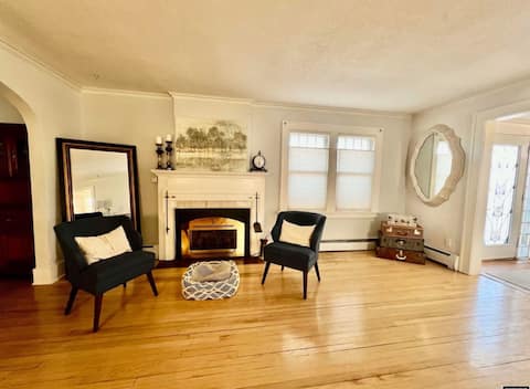 Successful Airbnb property: Downtown charm in Casper