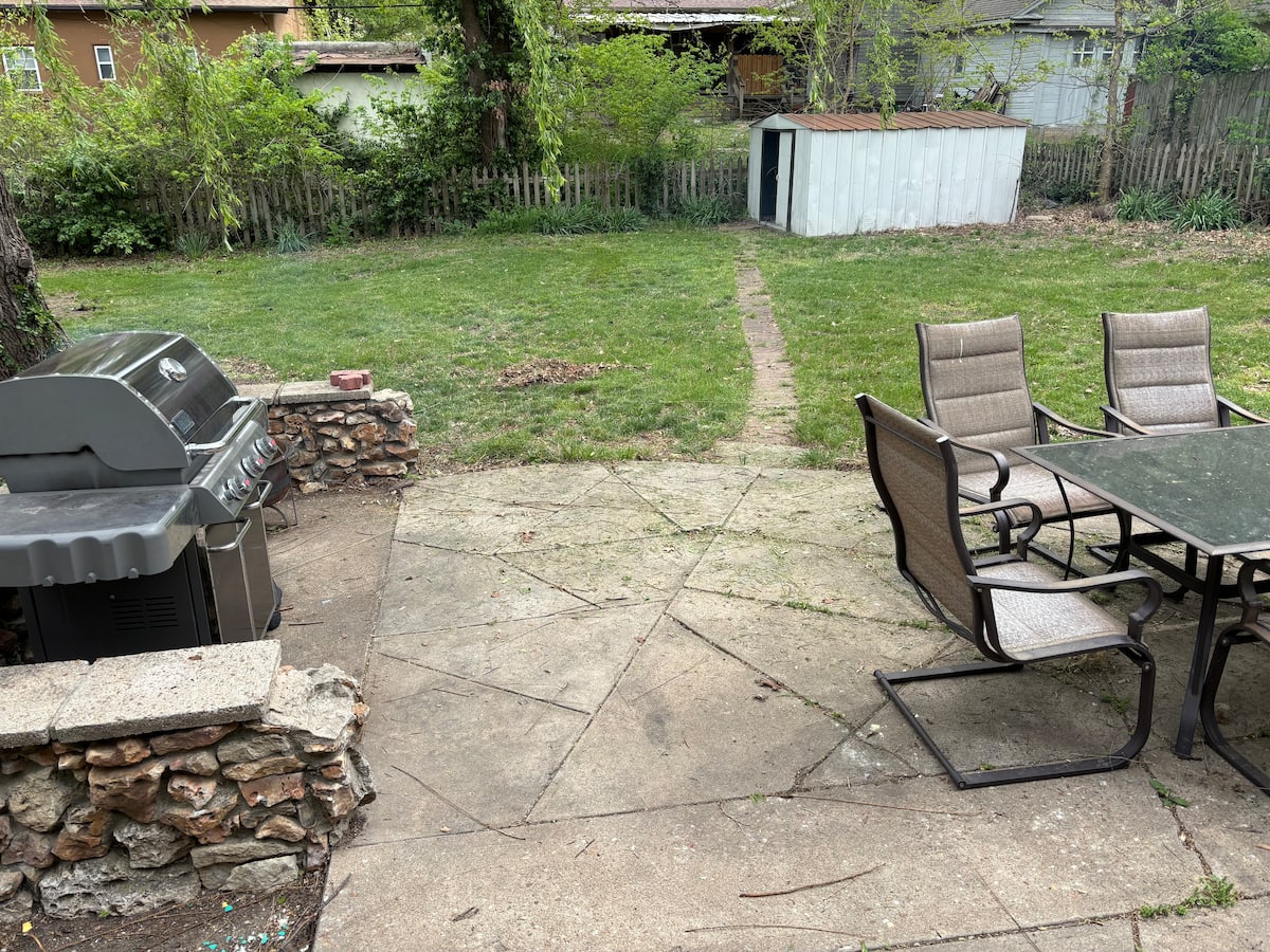 Country Club Estate — photo 27