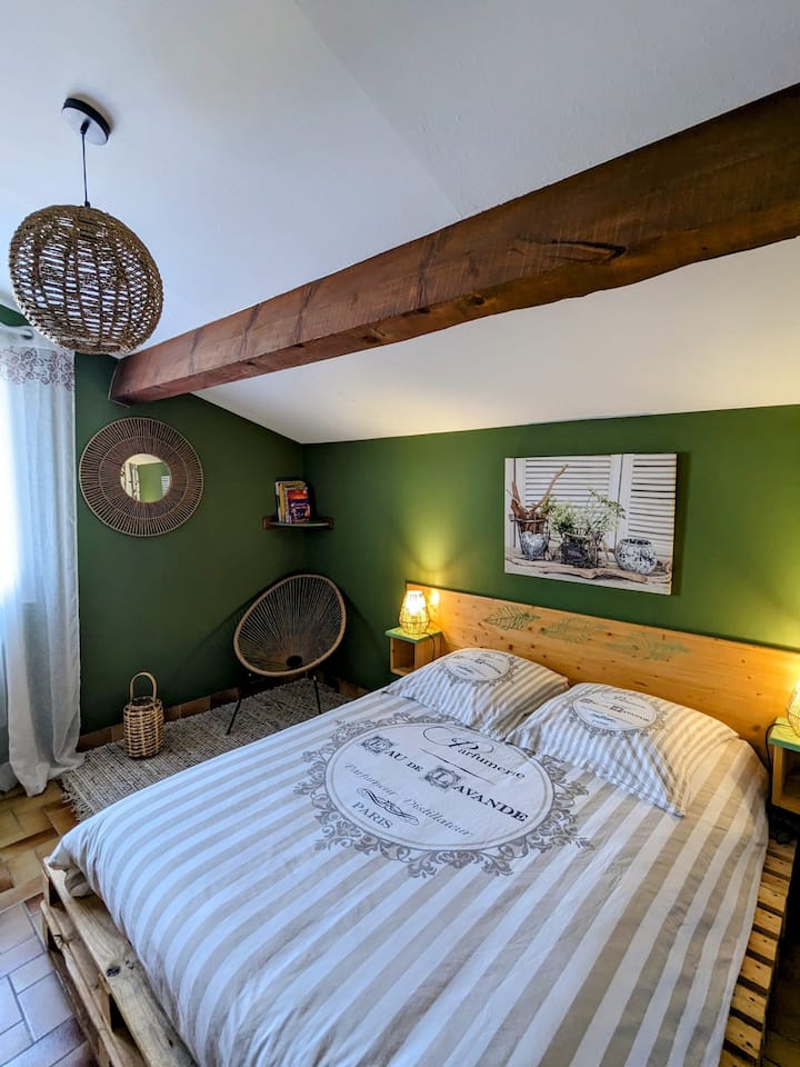 غرفة النوم 2