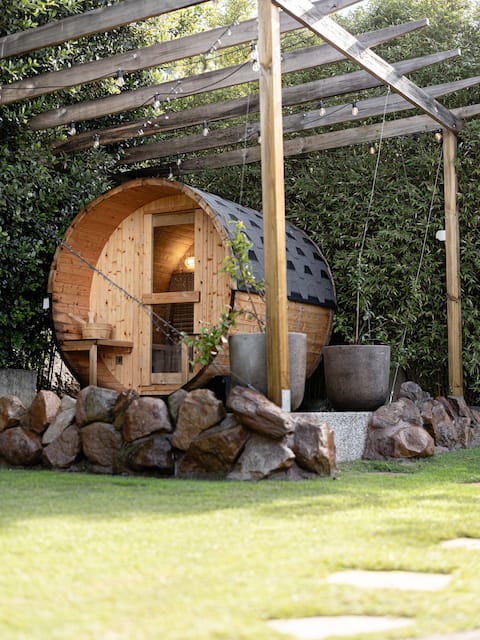 Valley View Home | Sauna, Fire Pit, Pizza Oven