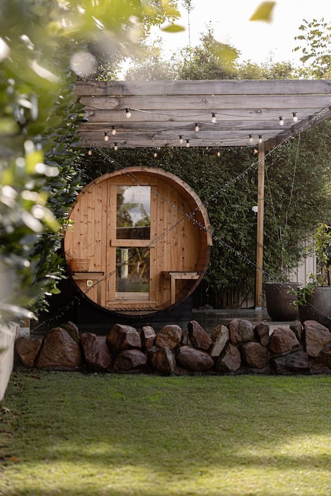 Valley View Home | Sauna, Fire Pit, Pizza Oven