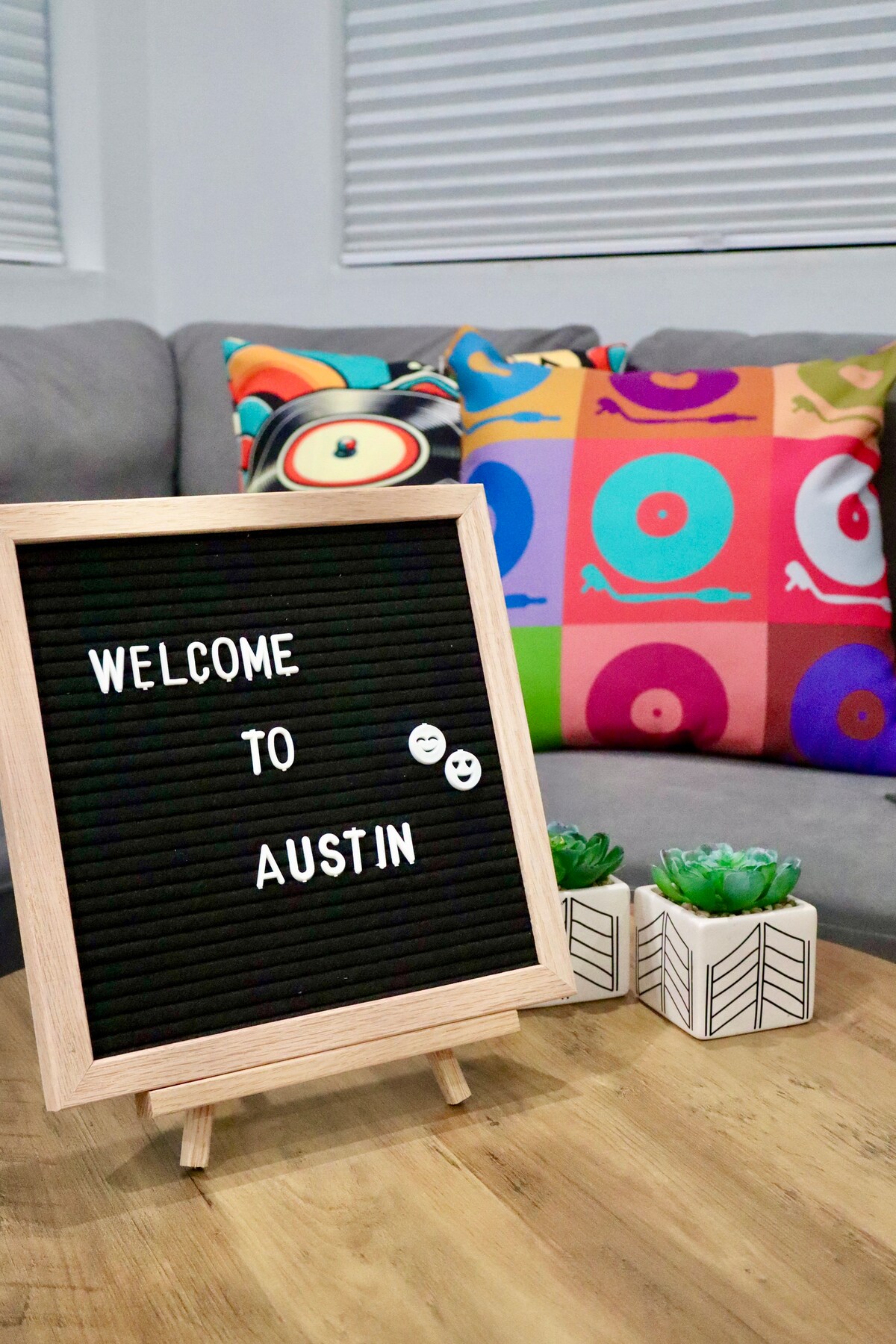 2BR Home in East Austin • Walk to Bars & Caffes