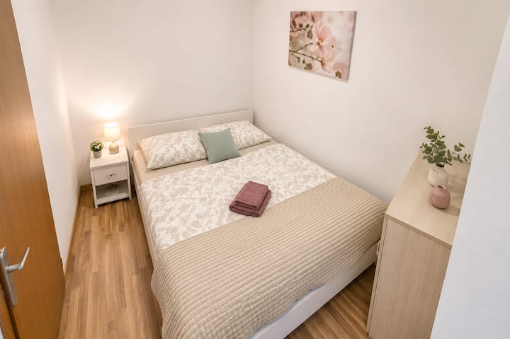 Spavaća soba 1