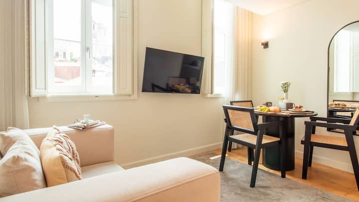 Mouzinho 215 - Apartment 302 By Lovelystay - Oporto