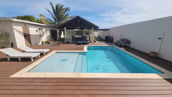 Urban Oasis Studio - Aruba