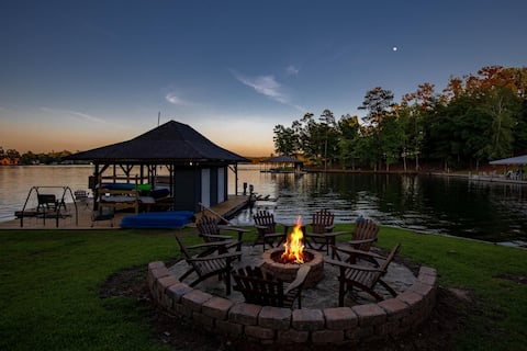 Game Room-Pool Table-Firepit-Kayak-Paddleboat-Dock