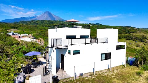Lagunas del Volcán - Mountain House