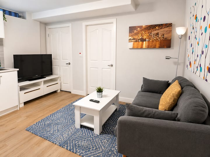 Charming East Van Hideaway - Vancouver