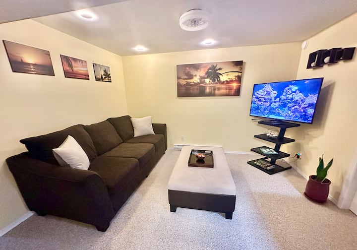 Cozy Gulfview Gateway Suite - Nanaimo