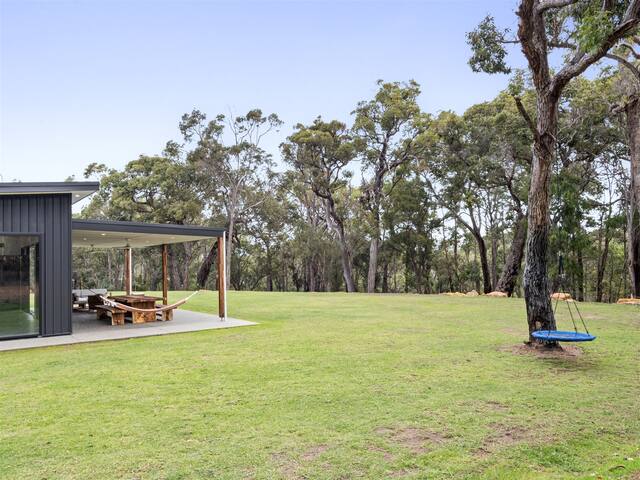 Black Cockatoo Retreat – 5 Star Luxury Acreage gallery image 5