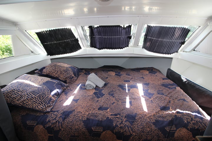 Quality bedding, size 140/190