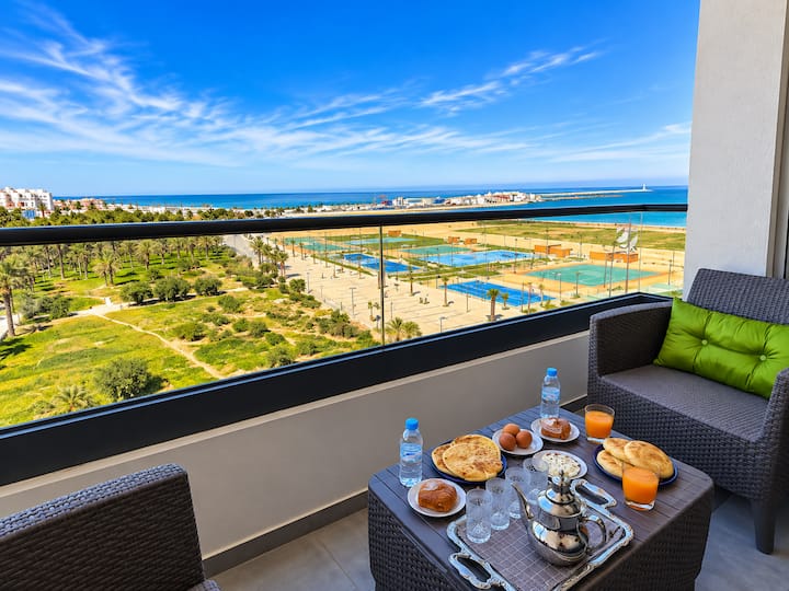 Luxury Beachfront • 3BR • Pool • Ocean View