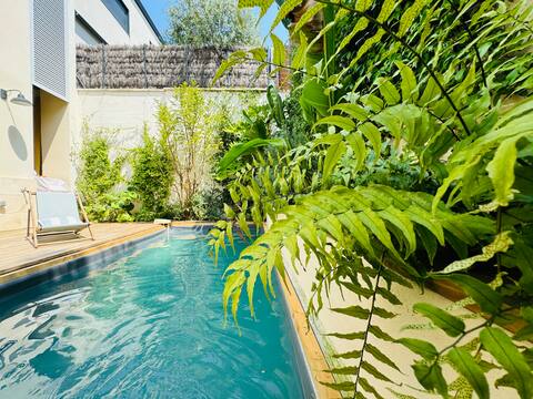 Family home Pool • A/C • Parking