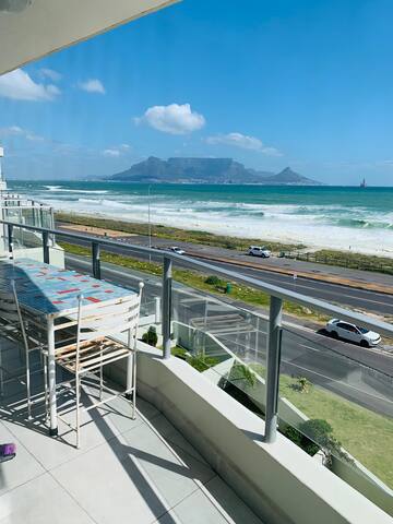 Kite Beach Apartment with Stunning Sea Views gallery image 2