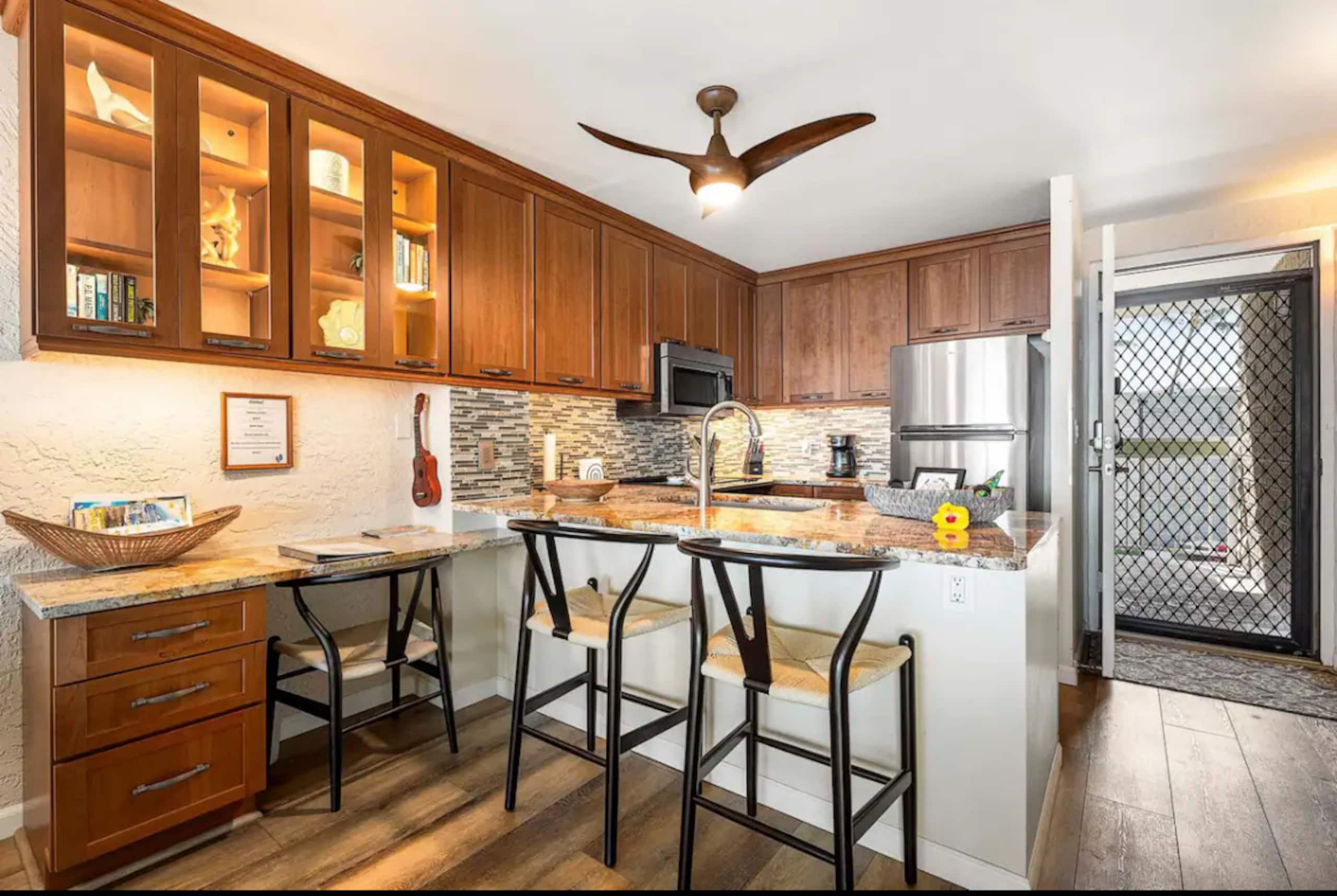 Condo in Kailua-Kona · ★4.91 · 2 bedrooms · 3 beds · 2 baths - Image 20