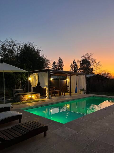 Unique House with 30º Heated Pool