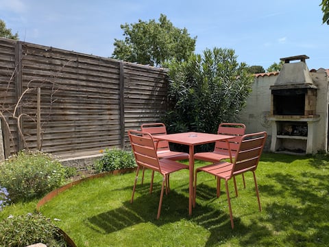 Charming independent 40m2 T2 with garden