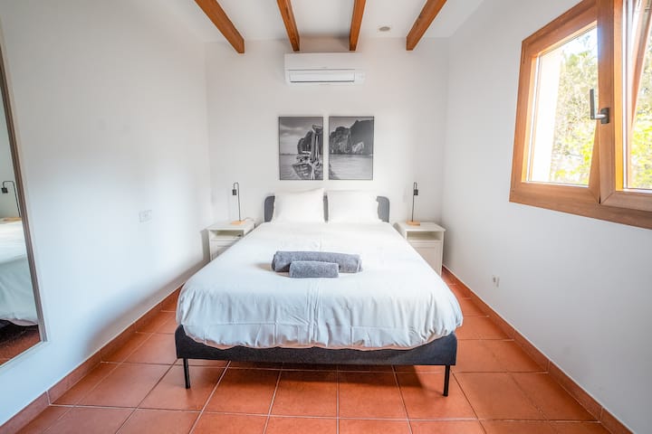 غرفة النوم 2